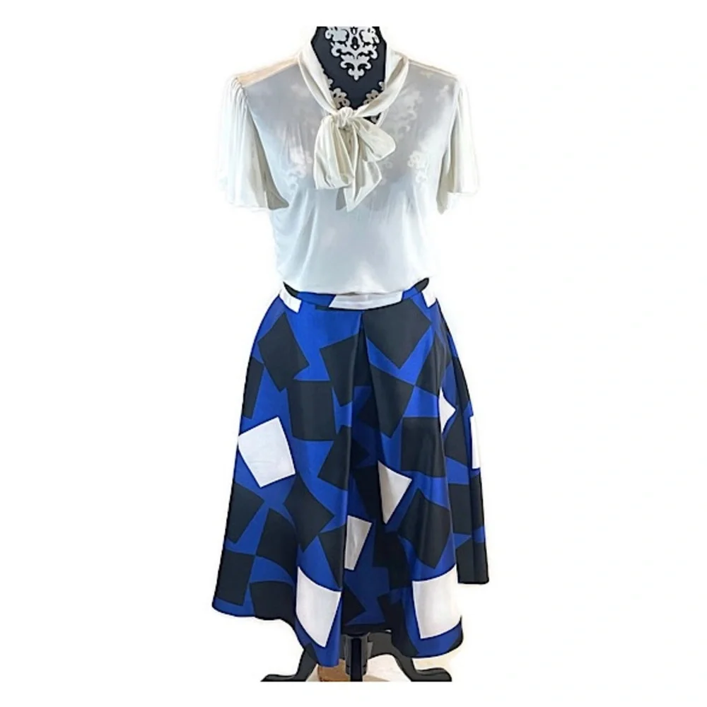 Lane Bryant Geometric A-Line Skirt - Picture 2 of 12